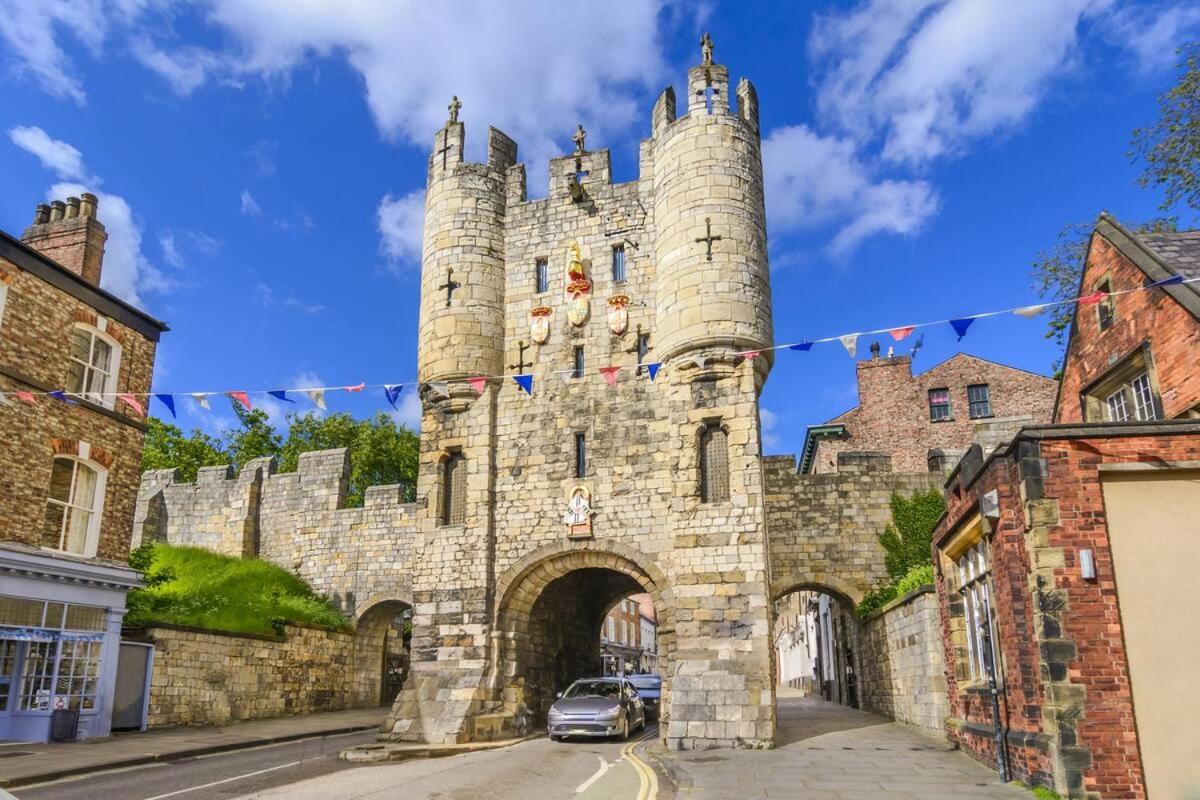 Stylish Flat Near The City Centre - Pass The Keys York Bagian luar foto