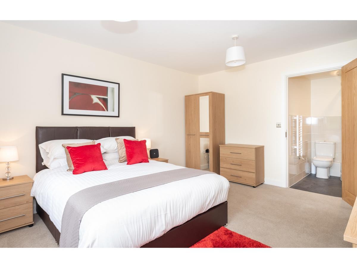 Stylish Flat Near The City Centre - Pass The Keys Apartment York Bagian luar foto